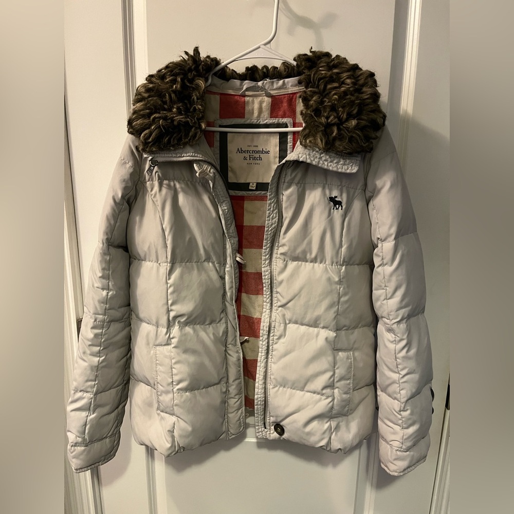 Abercrombie & Fitch Light Cream Gray Puffer Y2K